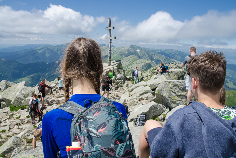 hikingdumbierviews.jpg